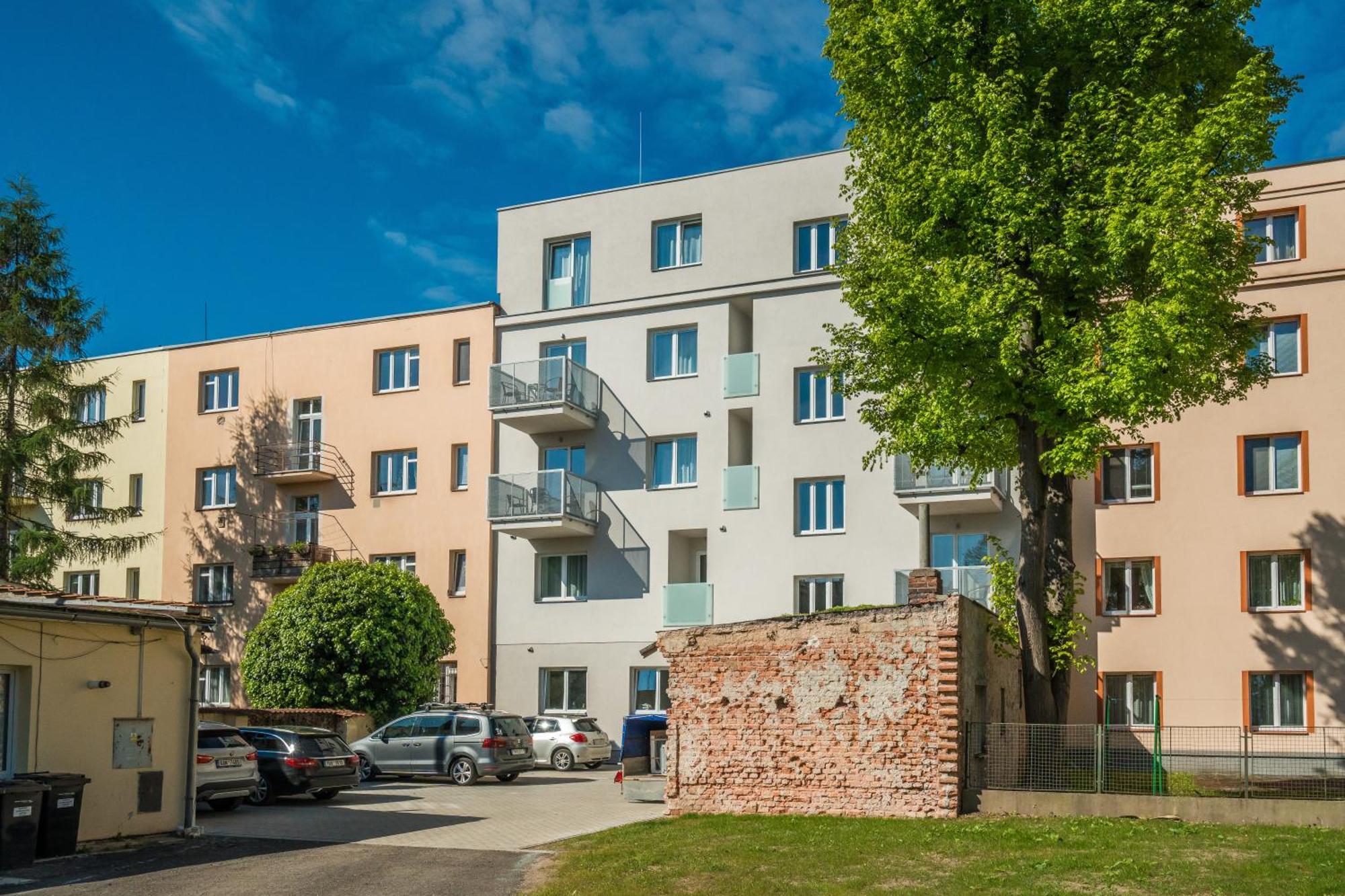 Апартаменты Perla Hradce 302 Градец-Кралове Экстерьер фото